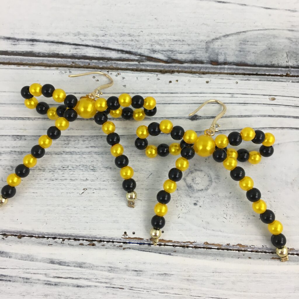 Ribbon earrings
