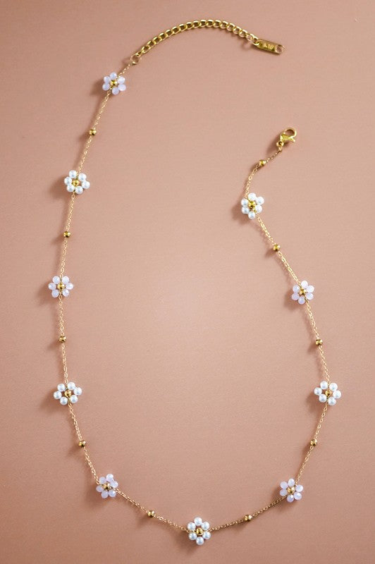 Flower charm necklace