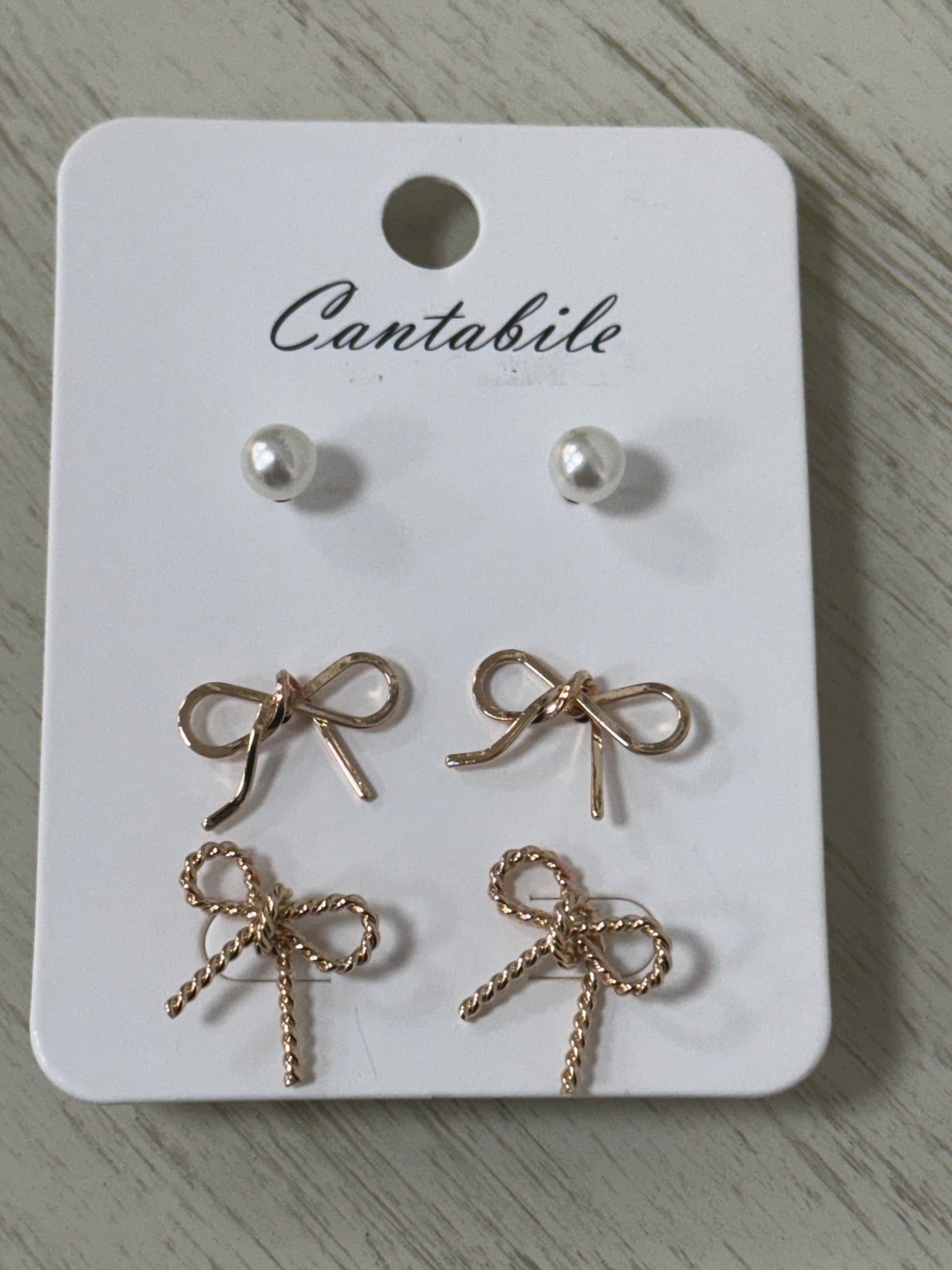 Set of 3 earrings, bows and studs