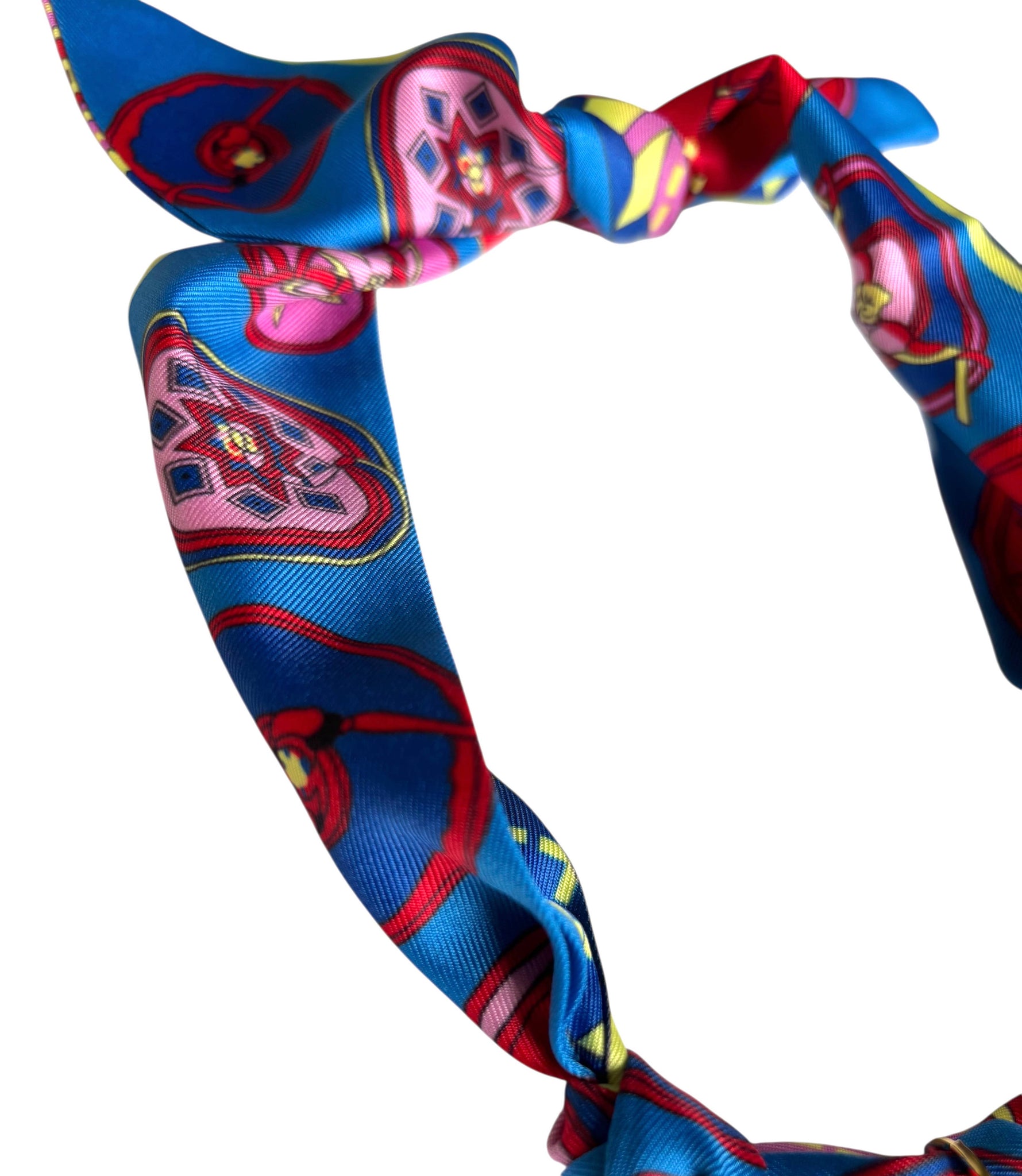 Wynne scarf necklace