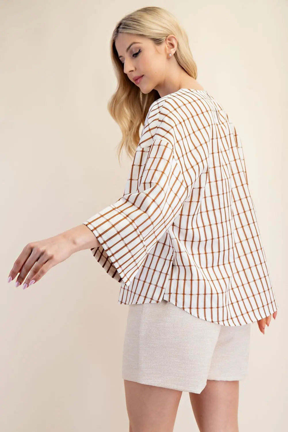 Cream and brown 3/4 sleeve top