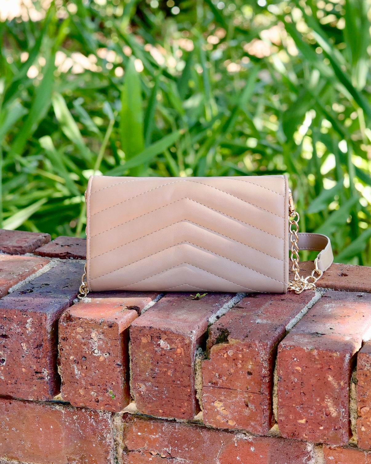 CH crossbody/clutch Latte