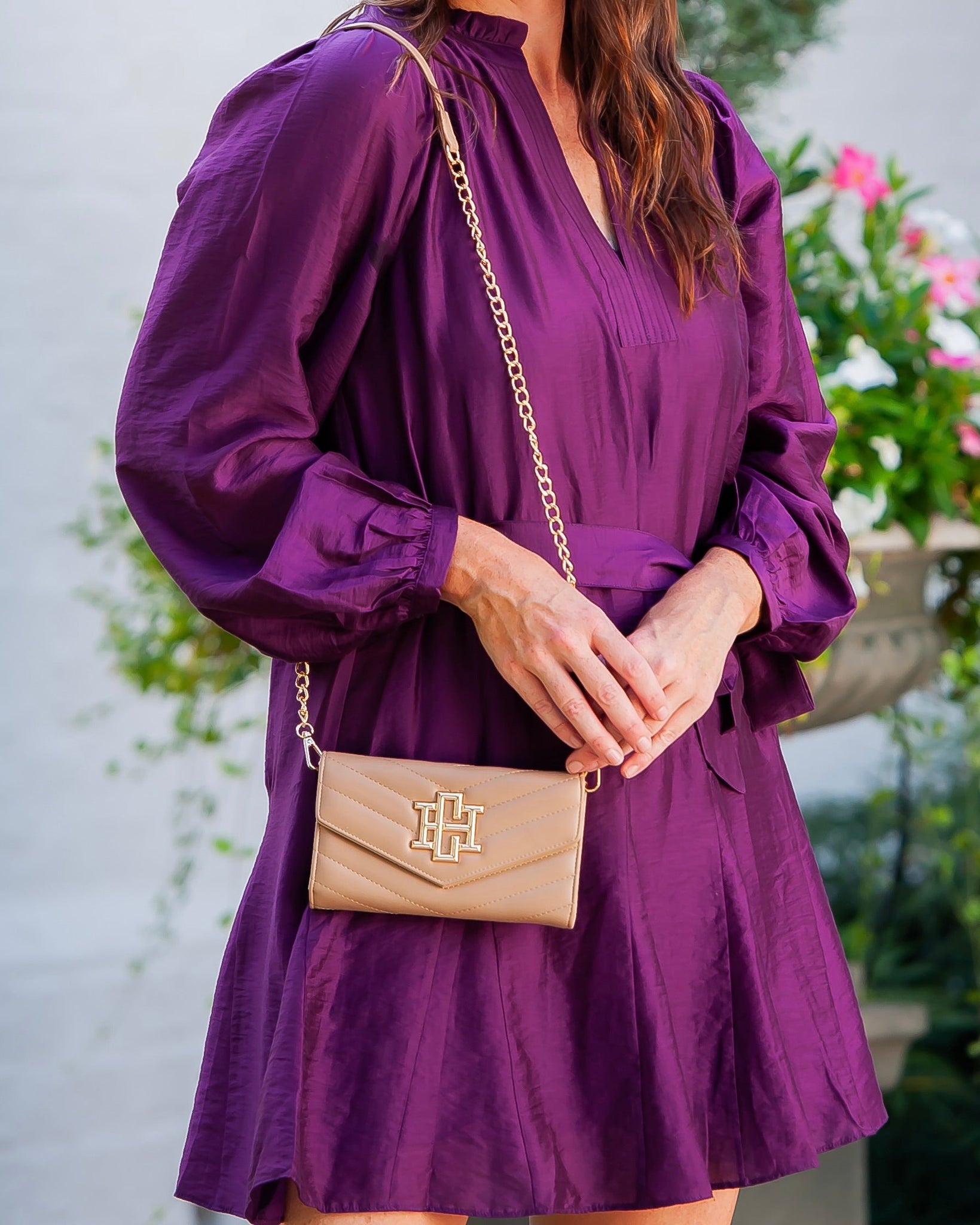 CH crossbody/clutch Latte