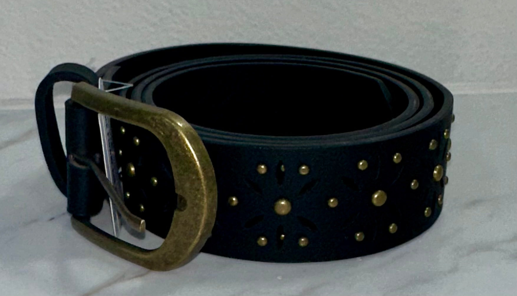 Flower Cut Out Belt